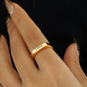 Personalized Year Signet Ring for Her Promise Ring Friendship Gift for Mom Jewelry for Her Stackable Birthday Gift Idea for Girlfriend