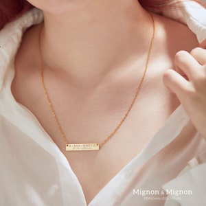 Customizable bar necklace for women, ideal for personalizing with names, coordinates, or messages. Perfect as personalized jewelry, name necklace, or coordinates necklace. Great as a gift for birthdays, Christmas, or a mother necklace in gold.
