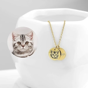 Custom Pet Portrait Necklace Dog Cat Memorial Gift Pet Remembrance Photo Cat Mom Dad Dog Mom Mother's Day Gift