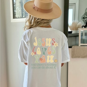 JESUS LIEBT DICH Retro-T-Shirt, christliches Boho-T-Shirt, trendiges christliches T-Shirt, Comfort-Farben-T-Shirt, christliche T-Shirts, christliches Grafik-T-Shirt
