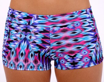 Isabella Shorts in Arabella