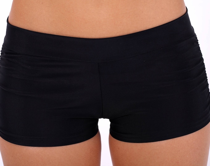 Isabella Shorts, in Pandora Black