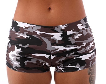 Isabella Shorts in Camo