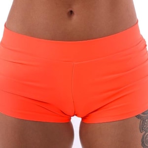 Pantalones cortos Isabella en naranja intenso