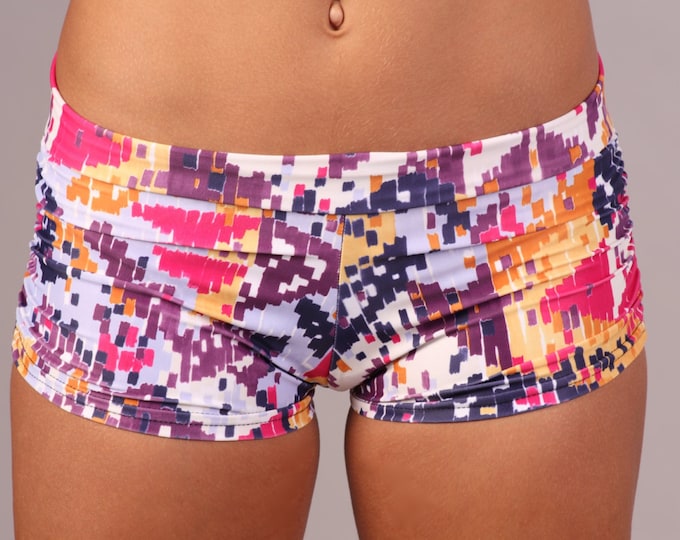 Women and Girls Yoga and Pole Dance Shorts in Marla