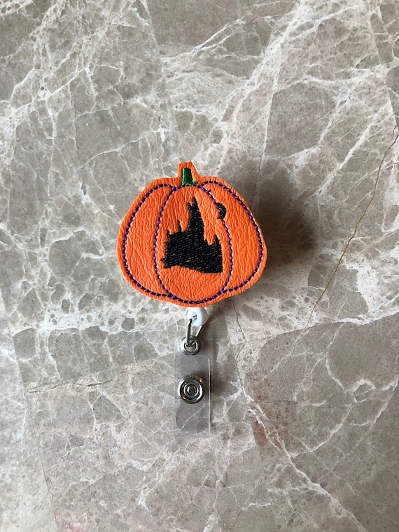 HP Castle Pumpkin Badge Reel/Fall Badge Reel/Halloween Badge Reel/Nurse Badge Reel/Pumpkin Badge Reel/Potter Badge Reel