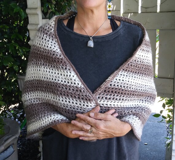 cream crochet shawl