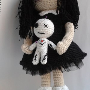 Pattern GOTHIC LOLITA with voodoo doll. PDF instructions for making this creepy cursed inspired crochet doll amigurumi. Halloween doll deco image 5