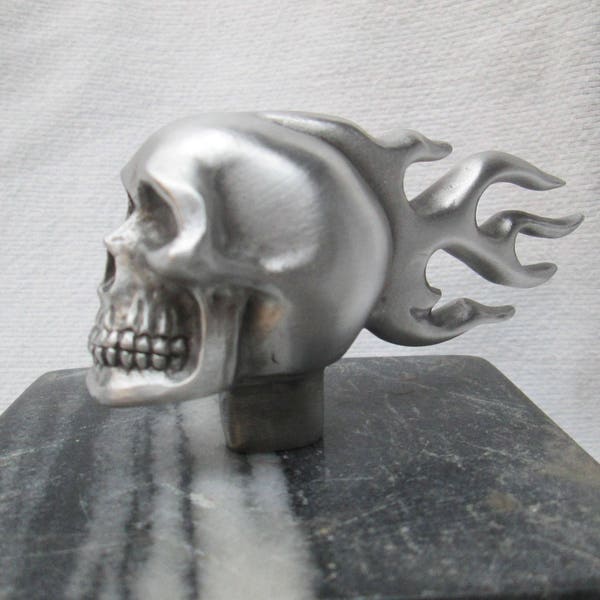 vintage rare harley  flaming skull ratrod hotrod car hood ornament