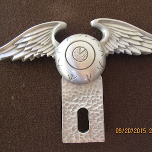 von dutch flying eyeball license plate topper