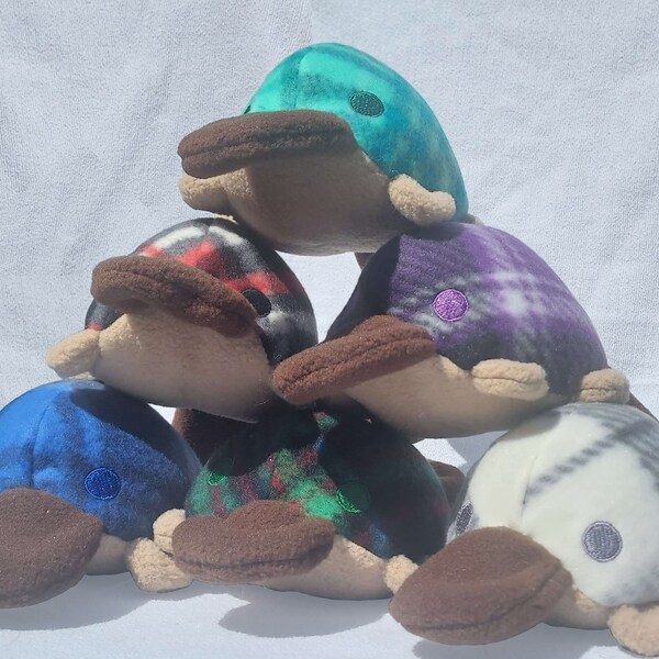 Platypus Plushie (Plaid-ypus)