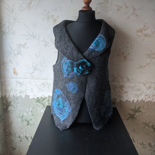 Women Felted vest with brooch/ Grey Wool vest with flowers/ One of a kind vest/ Handmade vest/ Size M women vest/ Wearable art