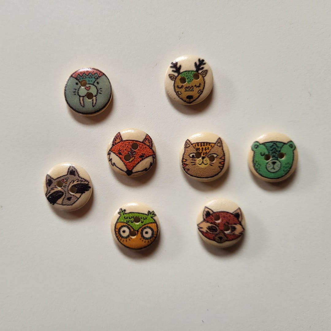 Set of 8 Pieces Animal Buttons / Wooden Buttons X 8/ Cute Animal ...