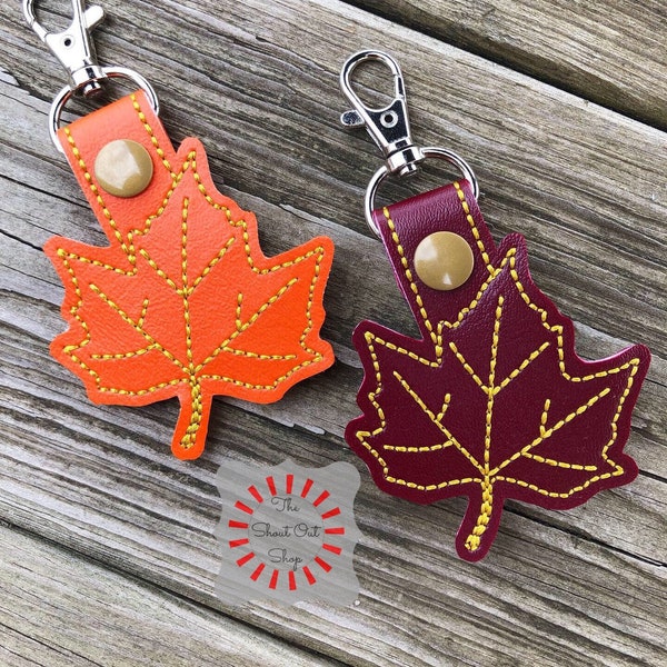 Maple Leaf Keychain, Maple Leaf Key Chain, Leaves Keyring, Leaves Key Ring, Autumn Leaf Charm, Maple Leafs, Fall Leaf, Crunchy Leaves, Gift