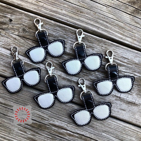 Sunglasses keychain sales