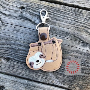 Sloth Keychain, Sloth Key Chain, Sloth Keyfob, Sloth Snap Tab, Sloth Key Ring, Sloth Lover, Hanging Sloth, Slow Mover, Sloth Love Keyring