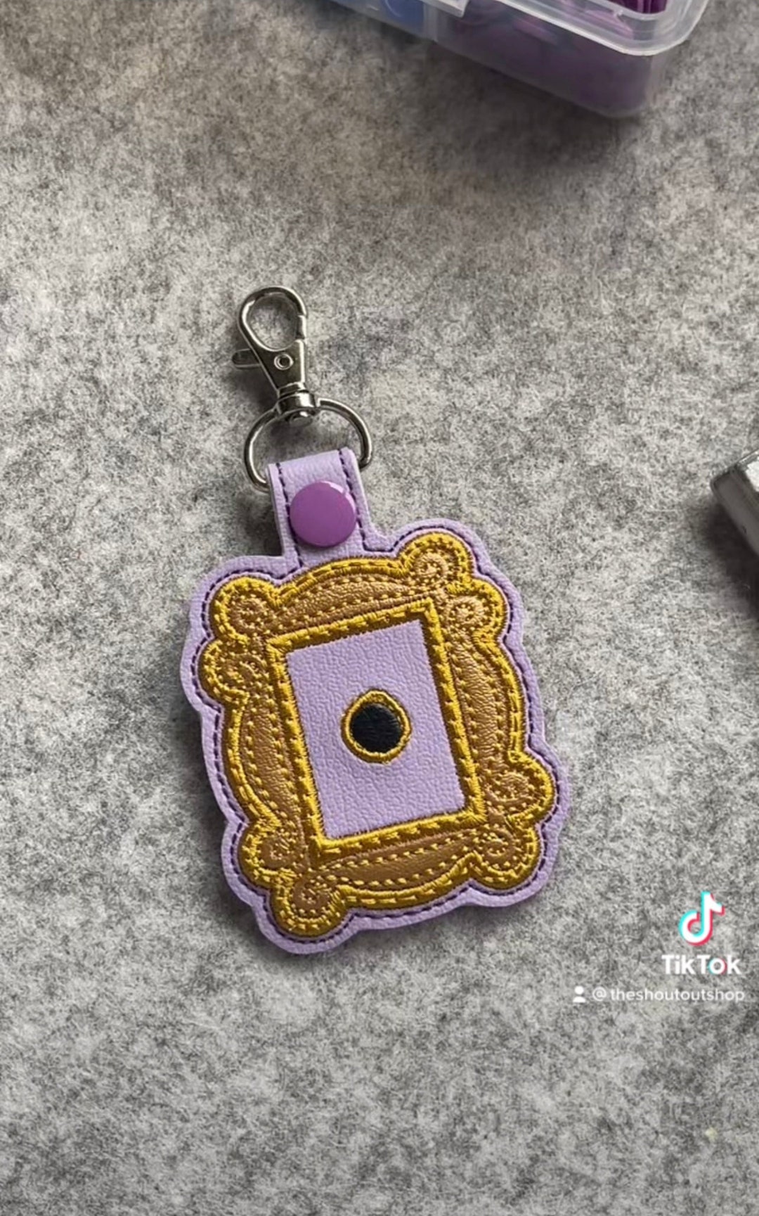 Window Keychain, Window Key Chain, Window Keyring, Window Key Ring