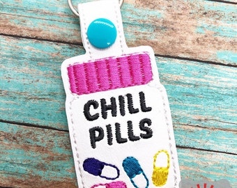 Tokyovitamin Pill Keychain (Blue) / Tokyo vitamin