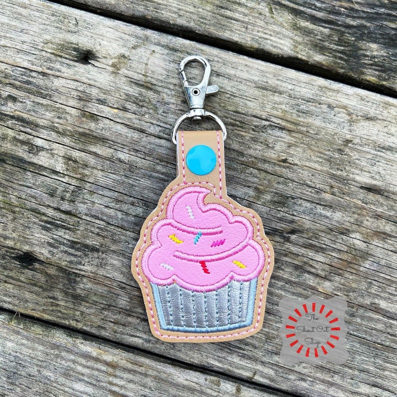 Cupcake Keychain Cupcake Key Chain Cupcake Keyring Cupcake Etsy