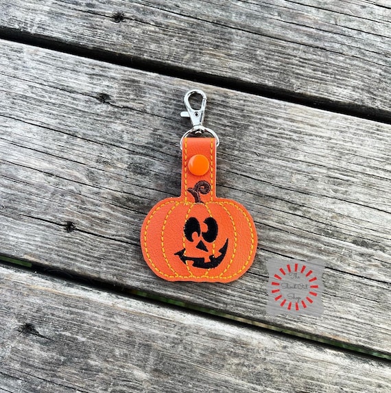 Pumpkin Keychain, Pumpkin Key Chain, Pumpkin Keyring, Pumpkin Keyfob, Jack O Lantern Charm, Gourd, Autumn, Halloween, Pumpkin Spice