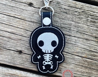 OVERSIZED Skeleton Keychain, Skeleton Key Chain, Skeleton Key Ring, Skeleton Keyring, Skully, Halloween Skull, Spooky Gift, Trick or Treat
