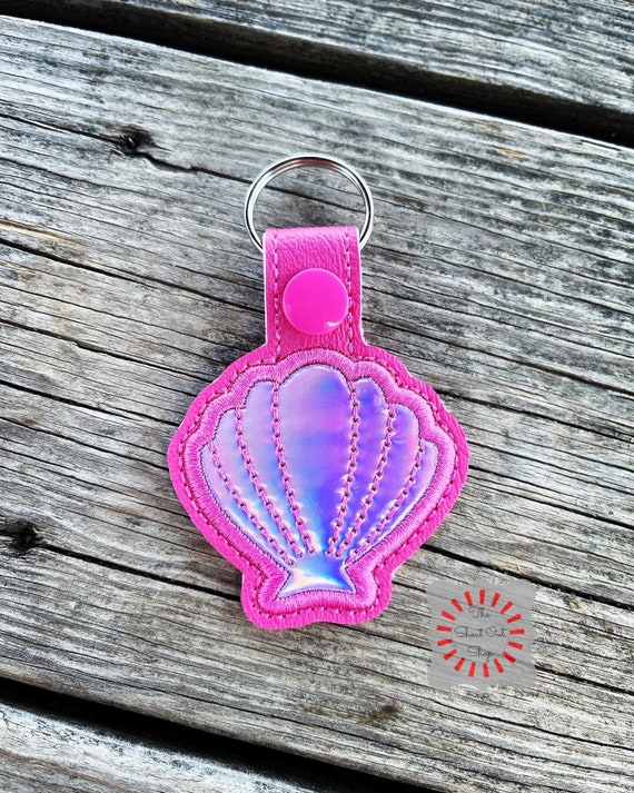 CLEARANCE Seashell Lobster Clip with Swivel Ring
