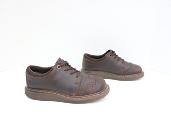 dr martens size 7 womens