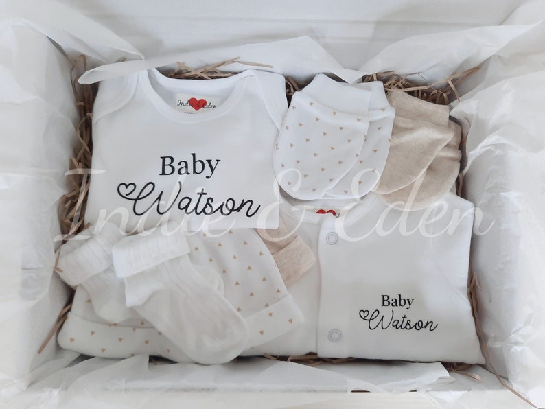 New Baby Gift Box Baby Gift Set Baby Hamper Personalised Baby Newborn Gift Pregnancy Gift Birthday Baby Outfit Baby Shower Full Gift BoxNeutral