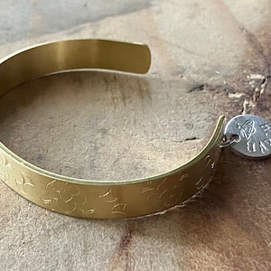 Bee happy brass cuff bracelet mandala bracelet bee charm bracelet bee lover gift bee jewelry mandala jewelry gold cuff bracelet mixed metal