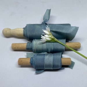 ANTIQUE BLUE plant dyed silk ribbon//hand dyed//habotai ribbon//bridal ribbon//wedding ribbon//stationery ribbon//styling//blue//teal//gift