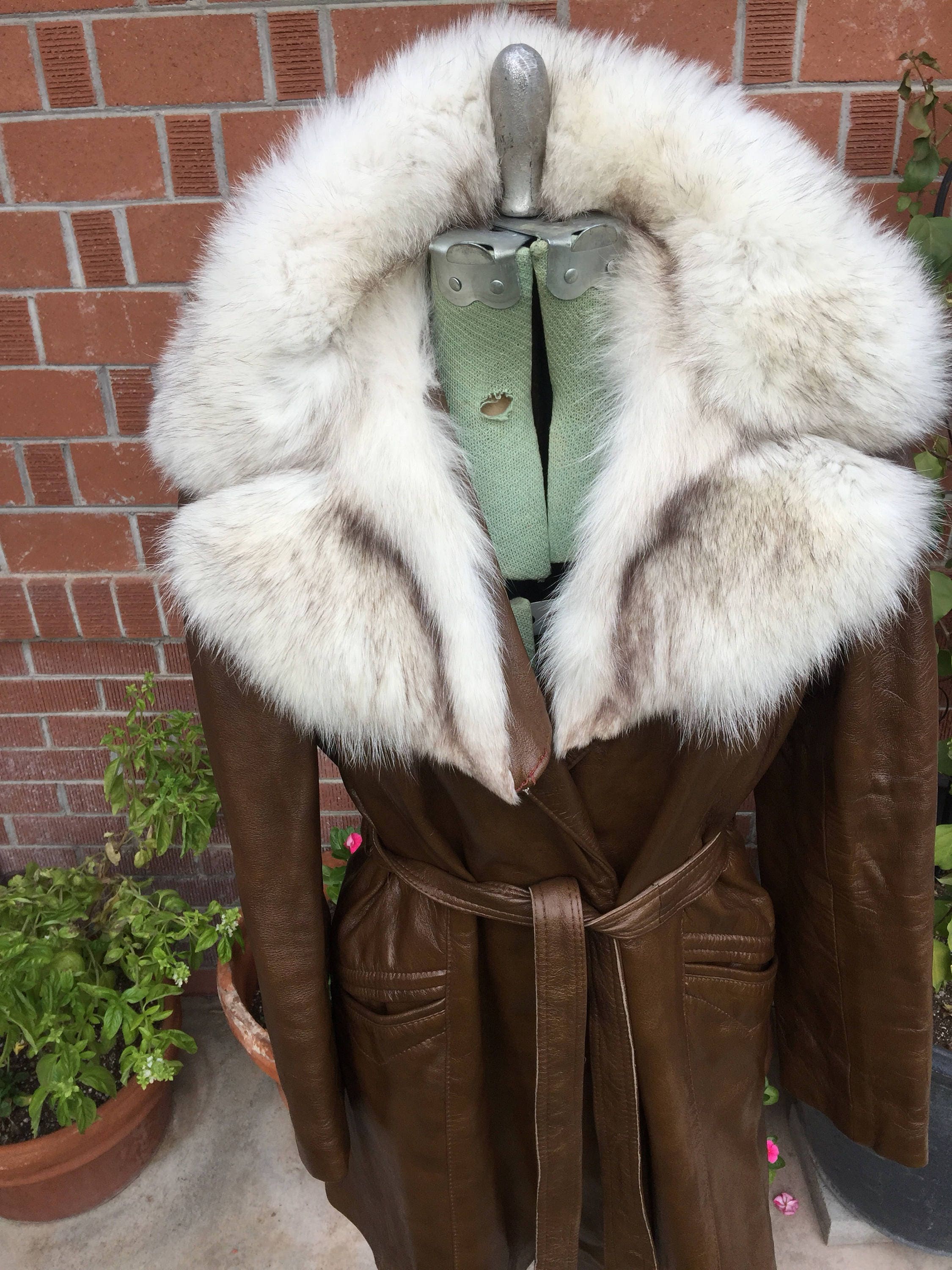 Vintage 1970's Brown Leather Jacket W/ White Fur Collar | Coat | Boho ...