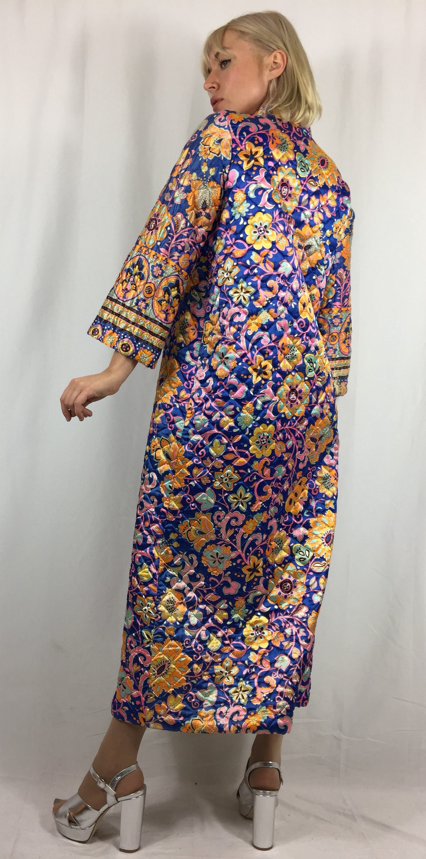 Vintage Psychedelic 1960's Satin Quilted House Robe Kaften Blue and