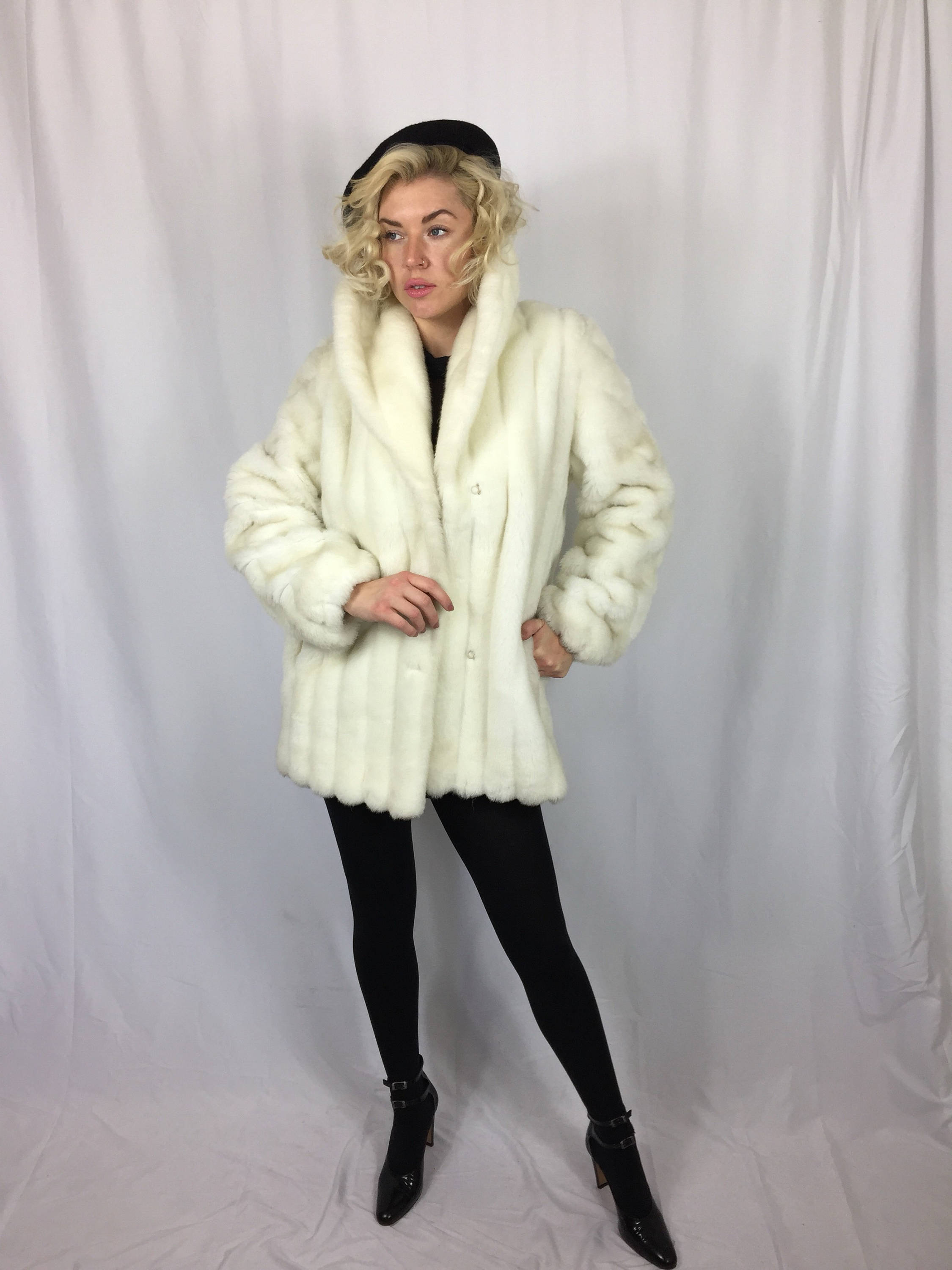 Vintage 'Monterey' White Faux Mink Fur Coat Glamorous Cozy Winter
