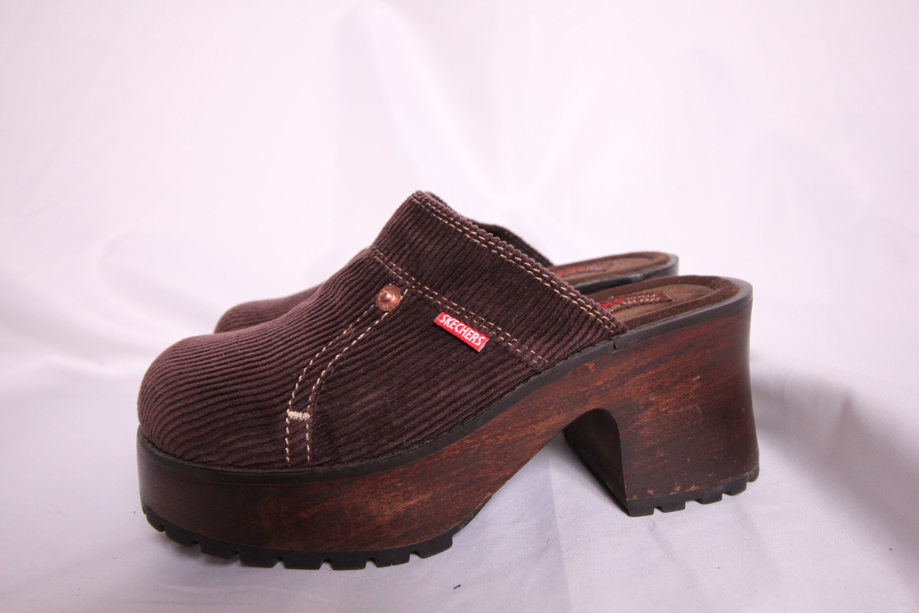 skechers platform clogs