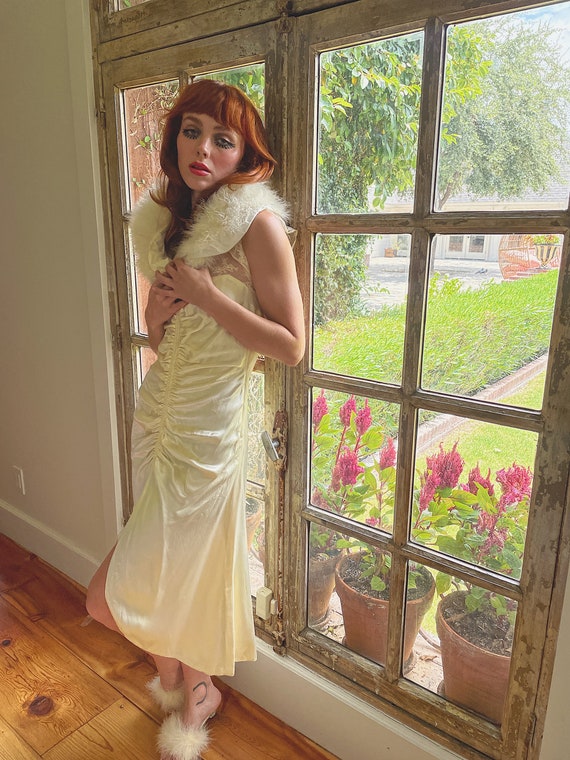 Vintage ‘CLIMAX’ 70’s Does 40’s Cream White Satin and Lace Dress