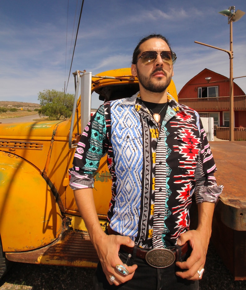 Vintage 90/'s Wrangler Cowboy Button Up Colorful Festival Fun Boho Western Aztec Pattern