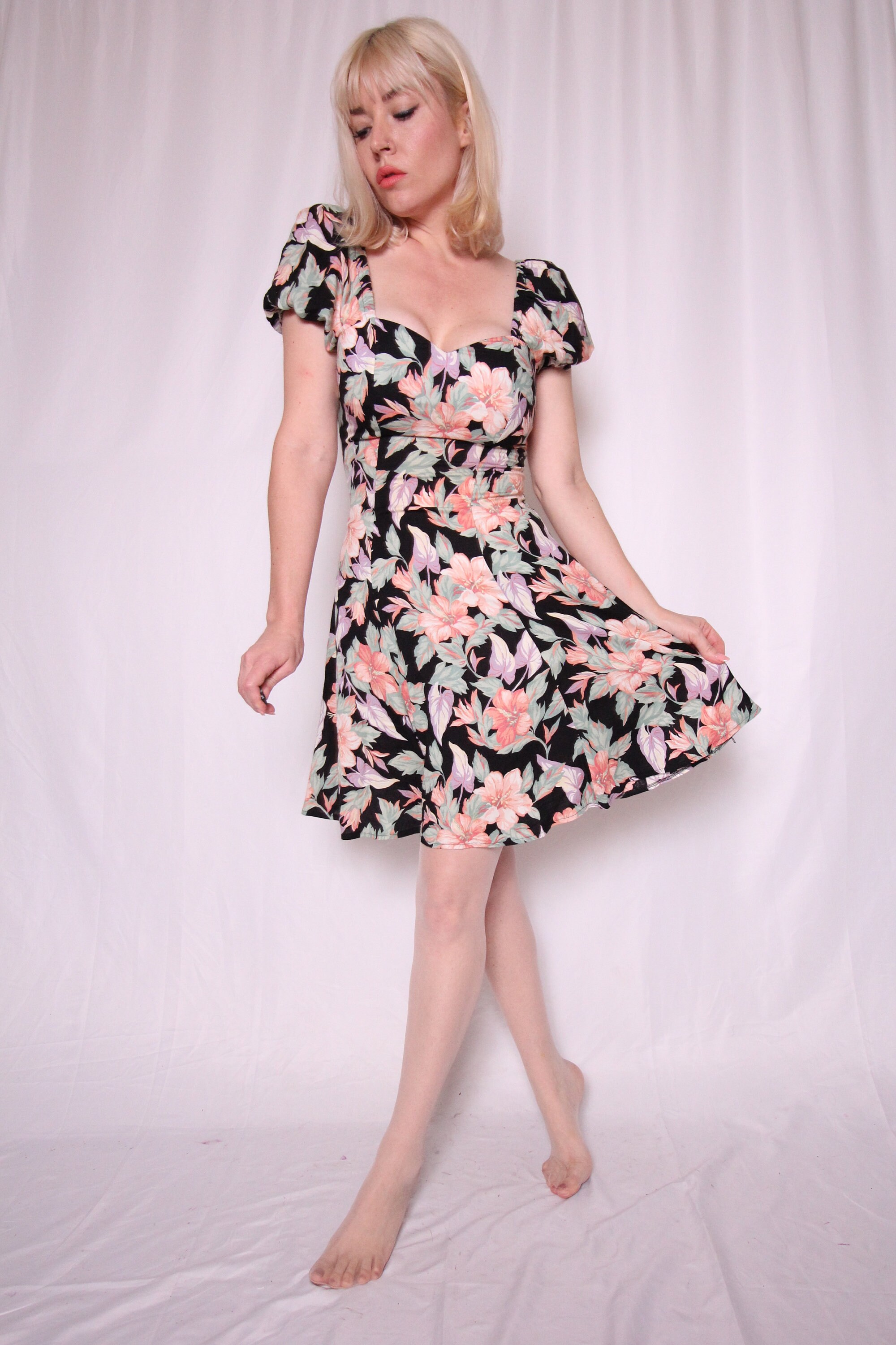 Vintage 90's 'All That Jazz' Floral Dress Black and Peach Hibiscus
