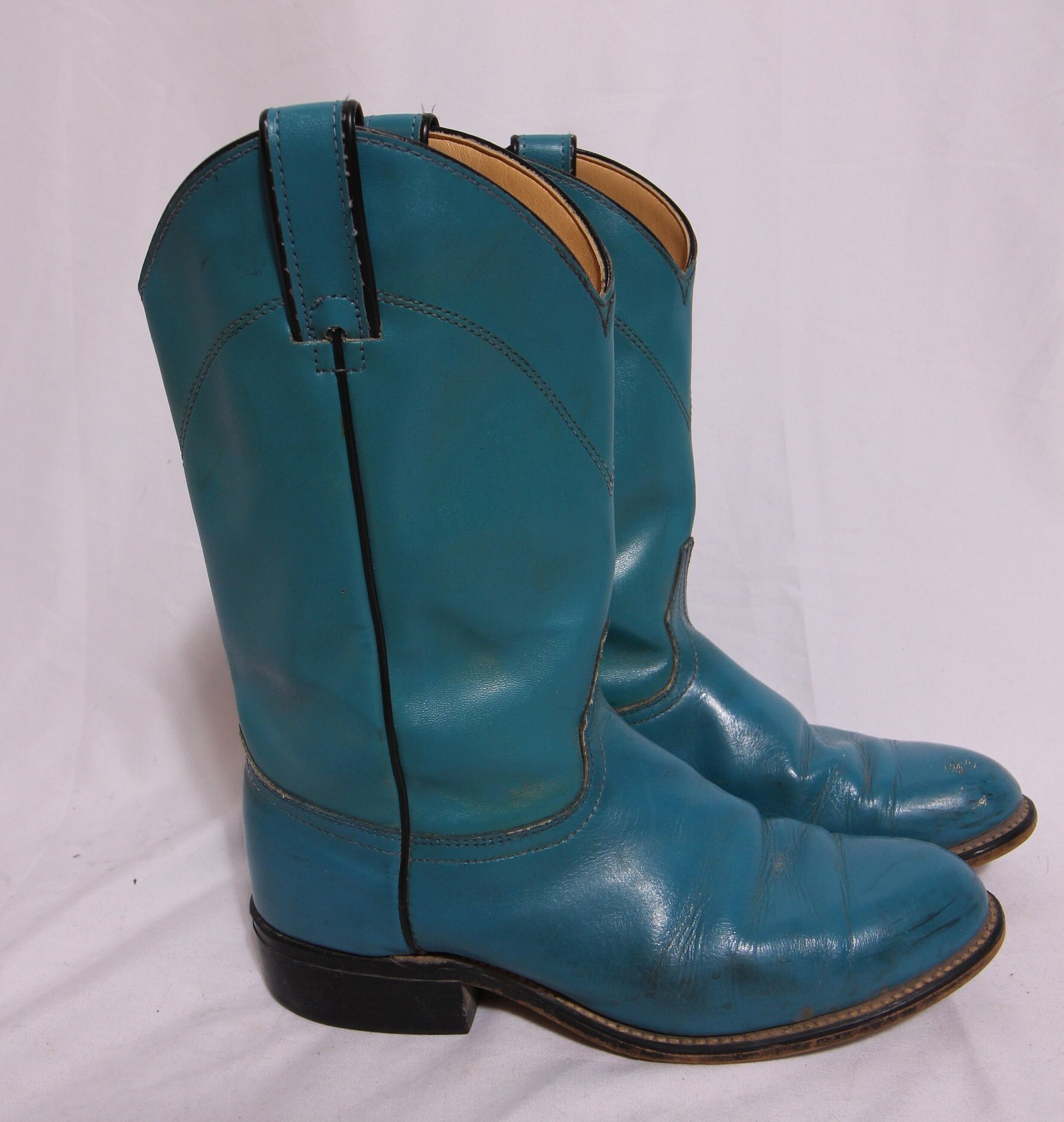 teal color boots