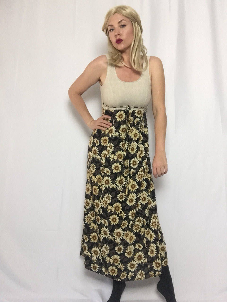 Vintage 'All That Jazz' Summer Dress Sunflowers Tan Linen Long