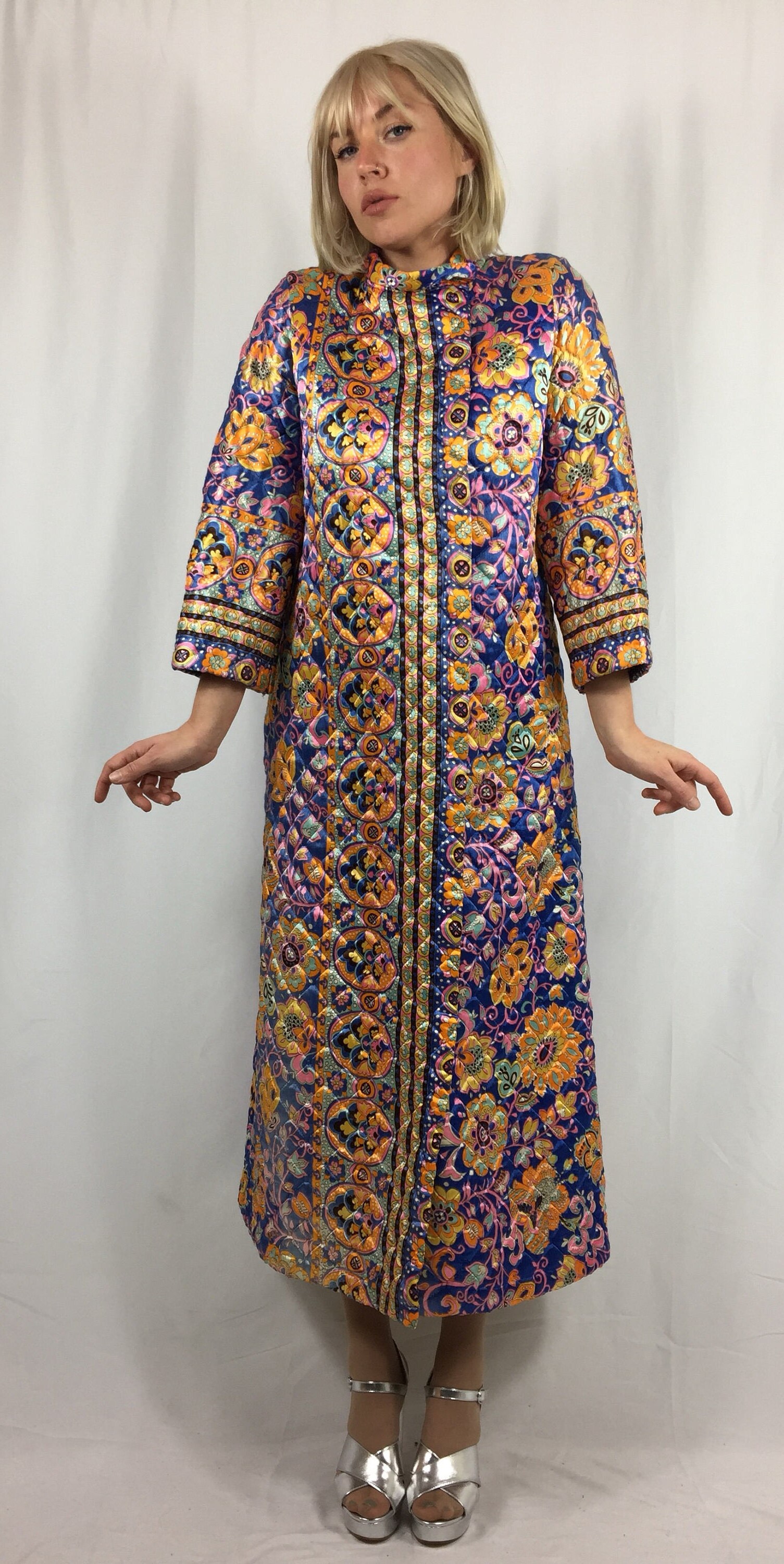 Vintage Psychedelic 1960's Satin Quilted House Robe Kaften Blue and