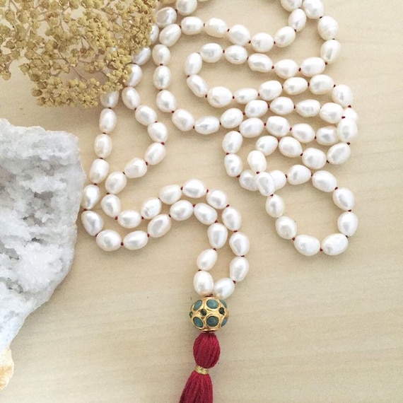Mother of Pearl Mala Guru Bead Set Beads 10mm Pale Cream Art Hobby Jewellery
