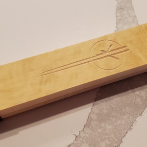 Star Wars Galaxy&#39;s Edge Kyber Crystal Holder - Holly Wood