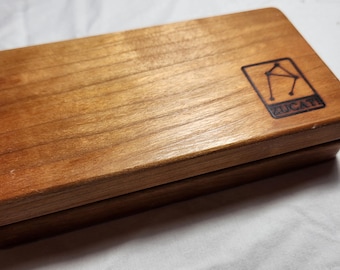 Zucati Half Core Cherry dice case and rolling surface