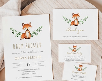Puede incluir: Un conjunto de papelería para baby shower con una ilustración de zorro en acuarela. El conjunto incluye una invitación, una tarjeta de agradecimiento y dos tarjetas más pequeñas para libros y una rifa de pañales. El texto es dorado y el tema es el bosque.