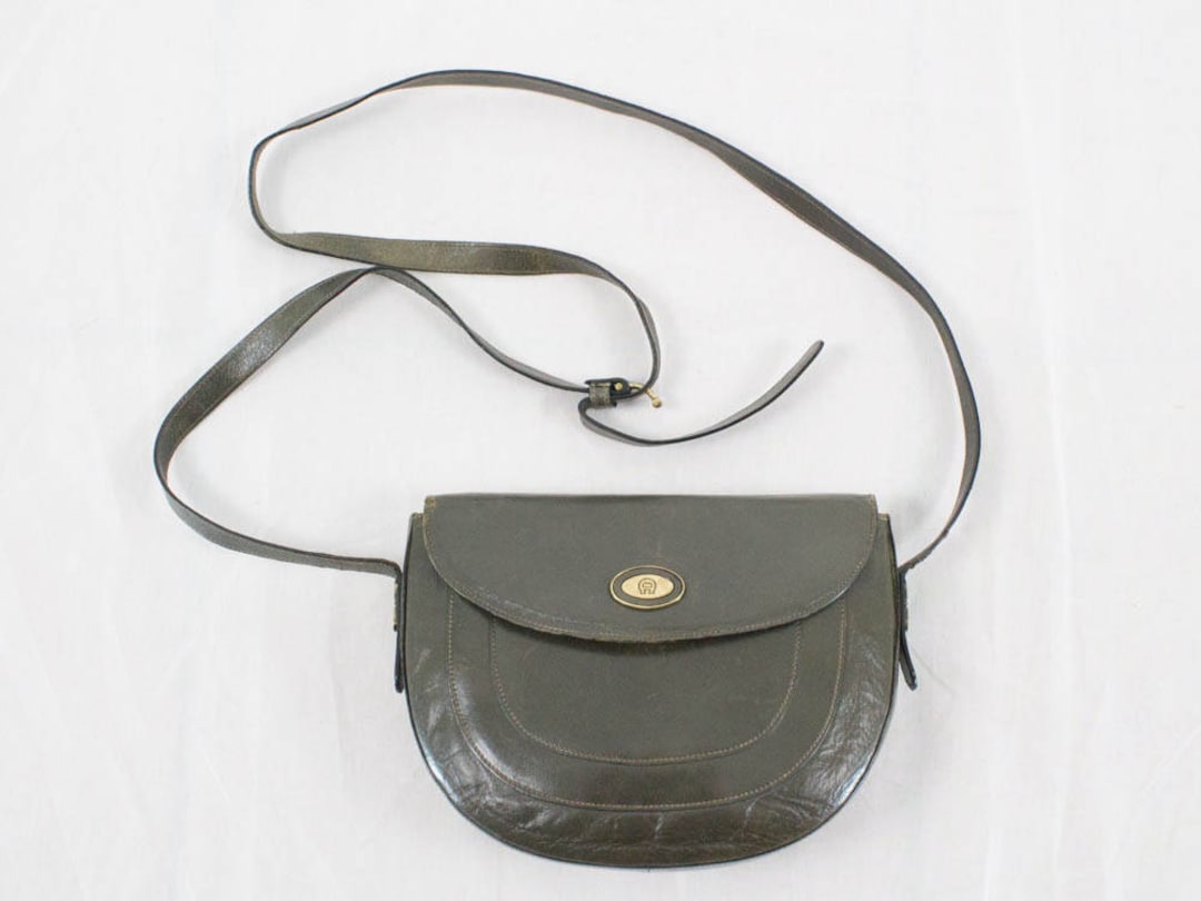 Aigner UmhÃ¤ngetasche Schwarz Gold Aigner UmhÃ¤nge Tasche Leder