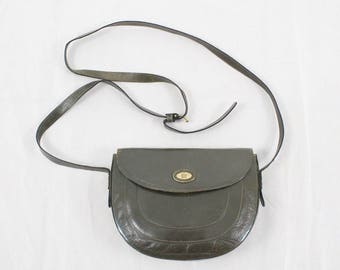 70s vintage strap bag, etienne aigner, seventies vintage, sage green handbag, leather handbag, seventies original, adjustable strap