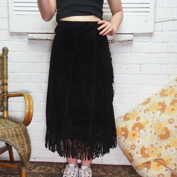Suede tassel skirt 1970s western style
