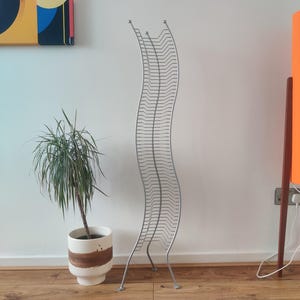Wavy Wire Post Modern CD Tower 1990s Y2k Vintage, Very Tall Holds