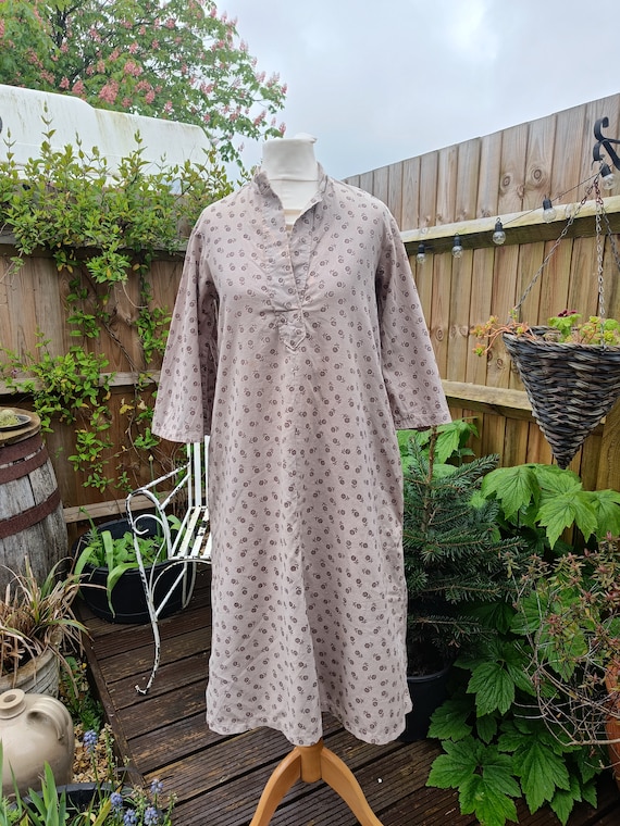 Vintage 1970s LAURA ASHLEY Made in Wales Dyers an… - image 1