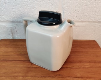 ANCIEN BRIQUET À essence NOVA dans sa boite d'origine EUR 11,50